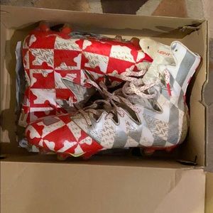 Under Armour football cleats size 8.5